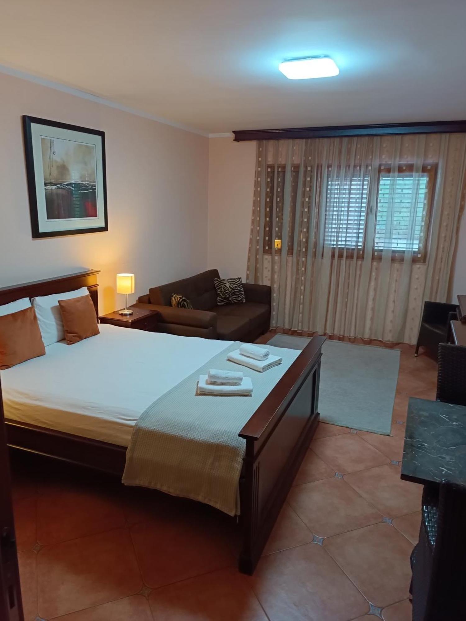 Villa Roselina Budva Quarto foto
